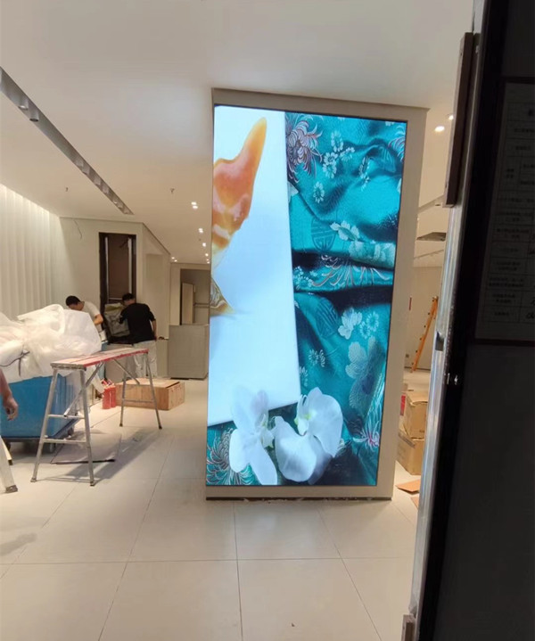 师宗商场门店转角LED显示屏